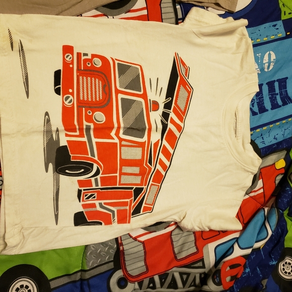 Bundle of 4 Truck Shirts - Picture 3 of 5